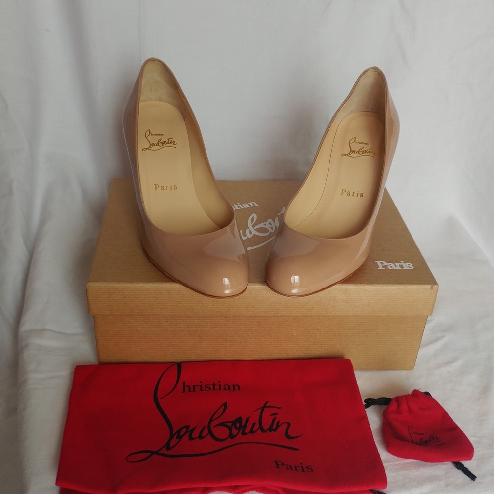 Christian Louboutin- Simple Pump